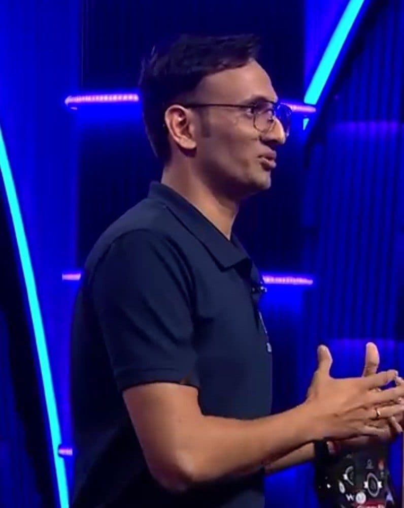 Nik Mulakkal presenting at Vande Bharatam